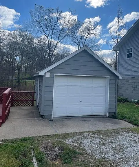 3311 S Jackson Ave — Photo 7