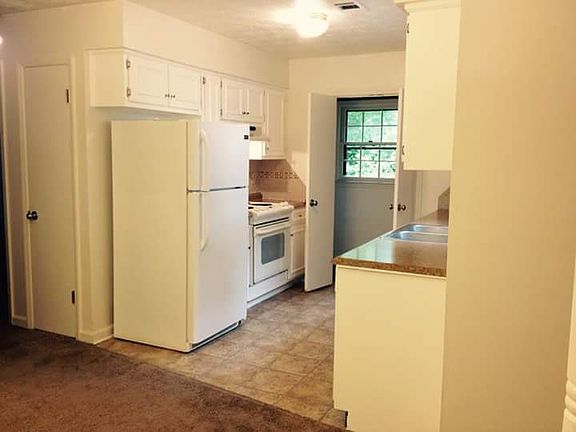 4th image of 402 24th St #B
