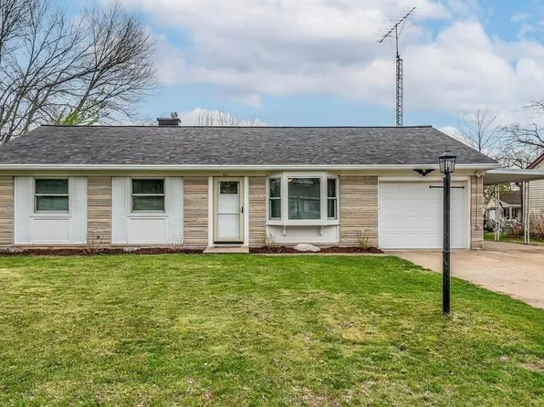 621 S Village Dr, Bloomington, IN 47403