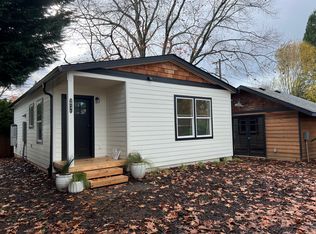 5614 NE Simpson St #C, Portland, OR 97218