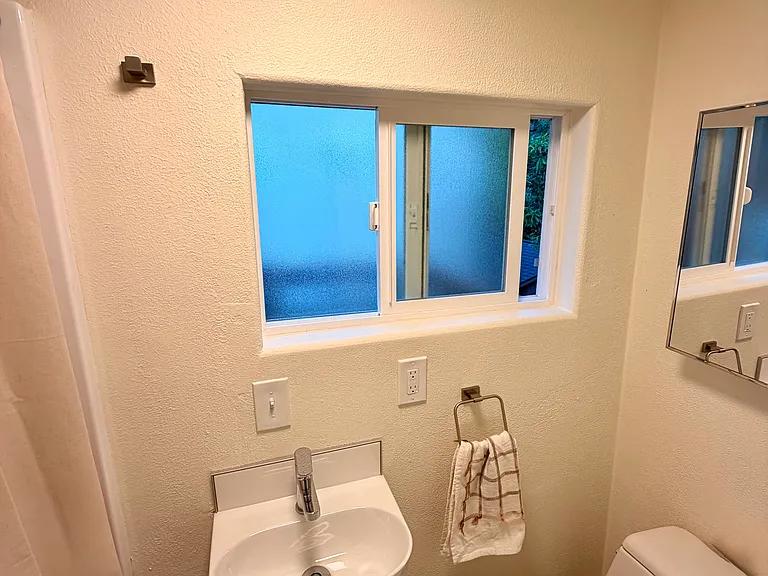 10137 Field Ln — Photo 5