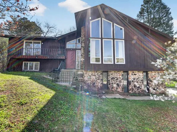 501 Ozark Trl, Madison, WI 53705