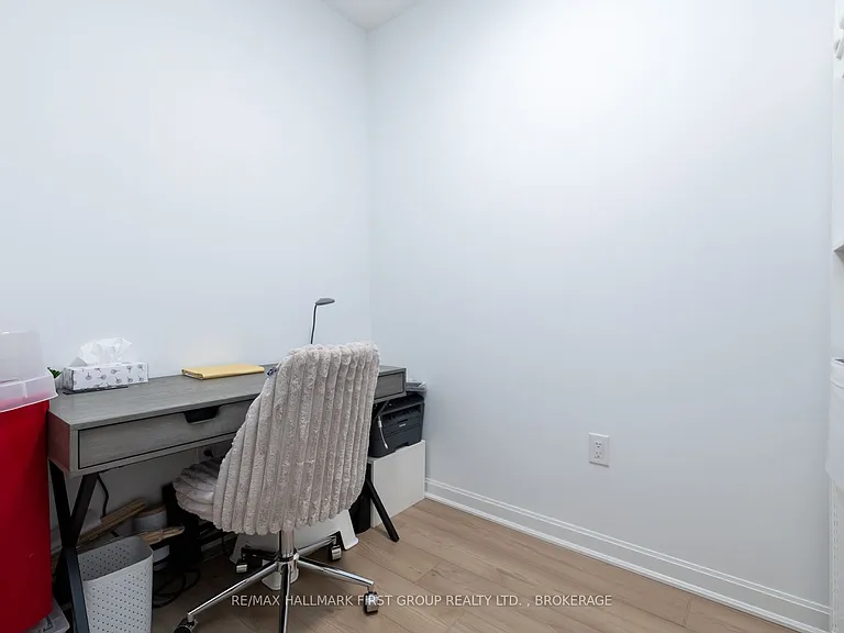 223 Princess St #429 — Photo 18