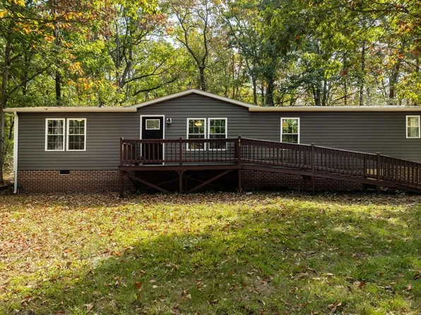 43 Bears Den Trl, Greenville, VA 24440