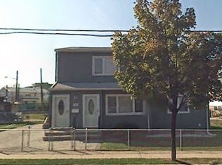 1581 Paterson Plank Rd, Secaucus, NJ 07094