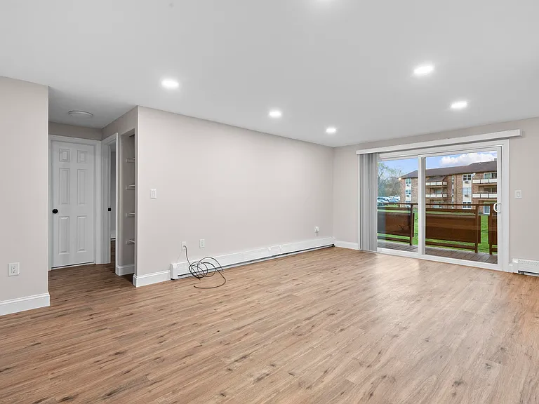 45 Jefferson Rd #1-7 — Photo 5