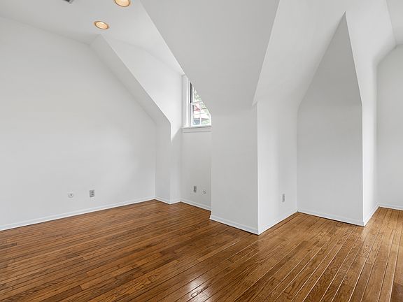 3rd image of 516 S Highland Ave APT 31