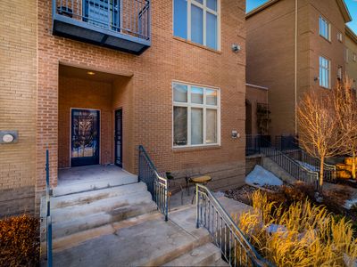 220 N Roslyn St APT 710, Denver, CO, 80230