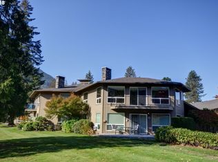 68666 E Fairway Estates Rd #C6, Welches, OR 97067