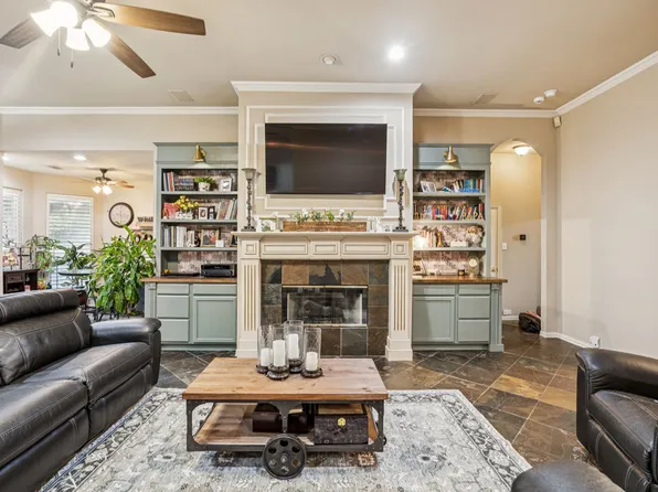 3201 Hilltop Ct, Highland Village, TX 75077