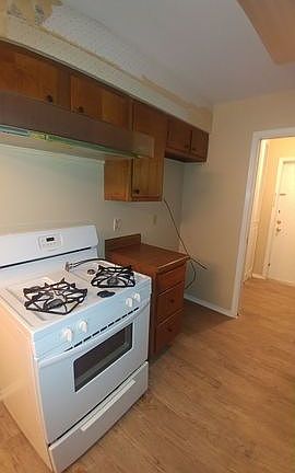 4th image of 6279 Cedar Valley Dr