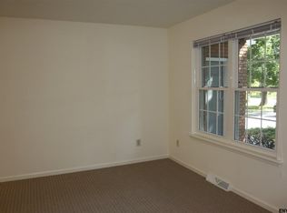 307B Consaul Rd, Albany, NY 12205