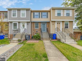 6843 Heatherway Ct, Alexandria, VA 22315