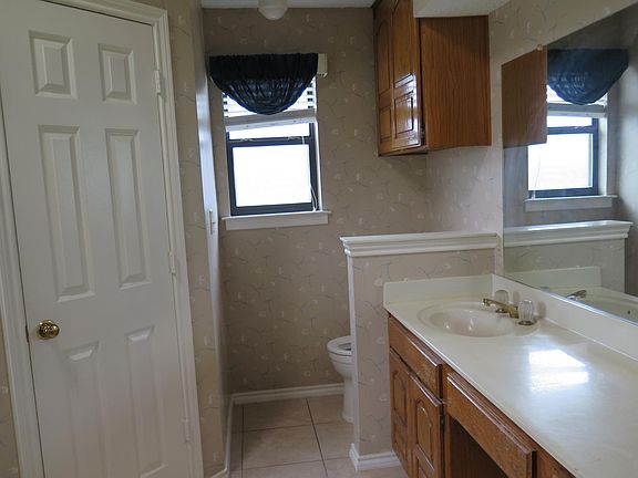 Master Bath a