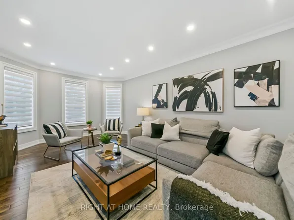23 Coates Dr, Milton, ON L9T 5R4