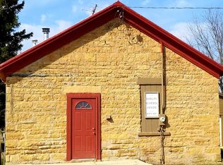 14940 W Kerlin Rd, Lena, IL 61048