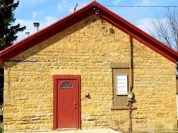 14940 W Kerlin Rd, Lena, IL 61048