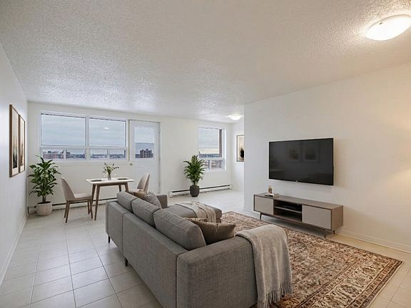 5th image of 370 Forest St #416