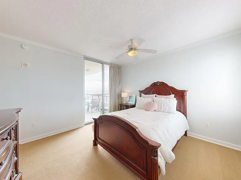 2060 Beach Blvd #701 — Photo 17