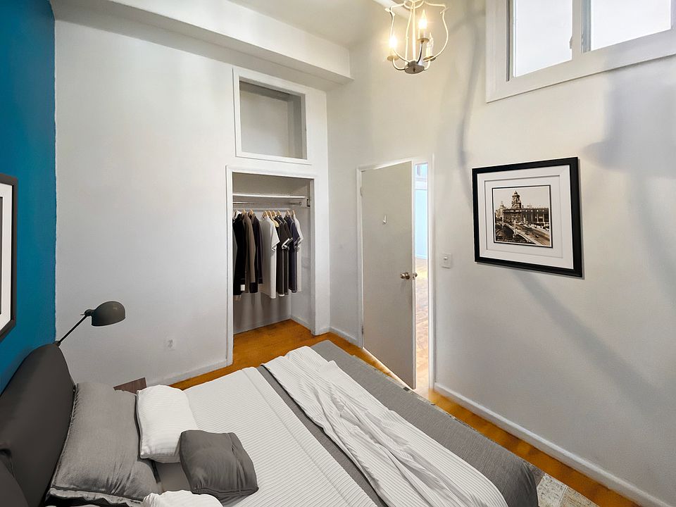 2nd image of 75 Roebling St APT 3E