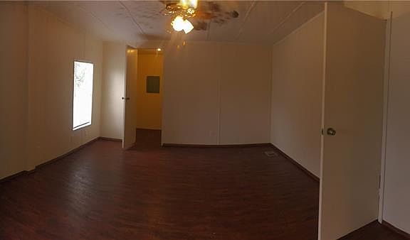 3rd image of 3212 Sunbeam Ct