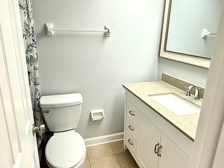4920 Locust St NE #115 — Photo 18