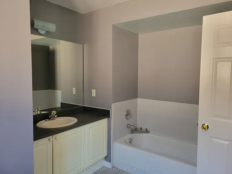 3784 Forest Bluff Cres — Photo 23