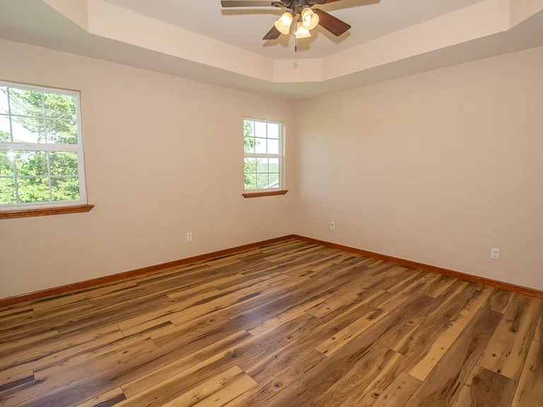 22039 Harlan Ln — Photo 18