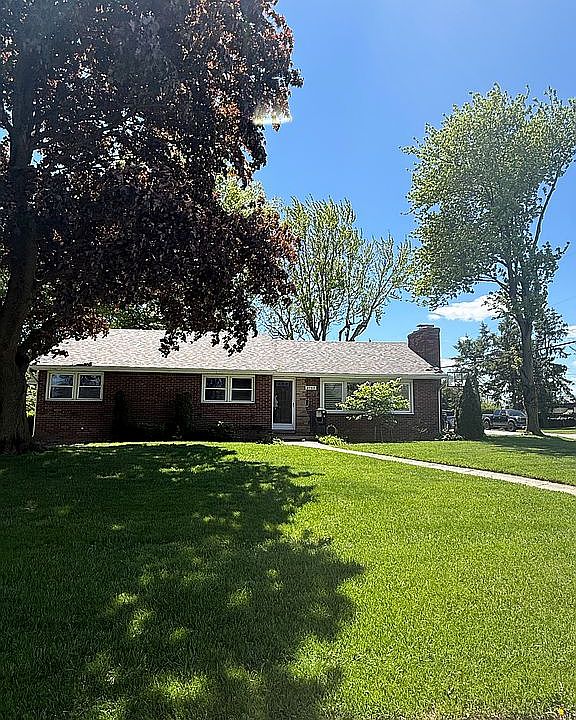 1st image of 2702 Luverne Ave