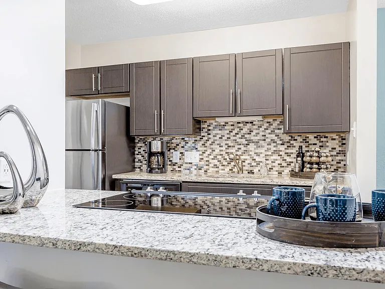 Madison Southpark Apartment Homes — Photo 20