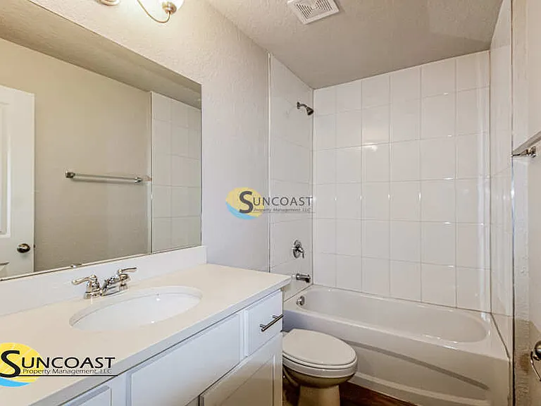 27169 Washington St — Photo 17