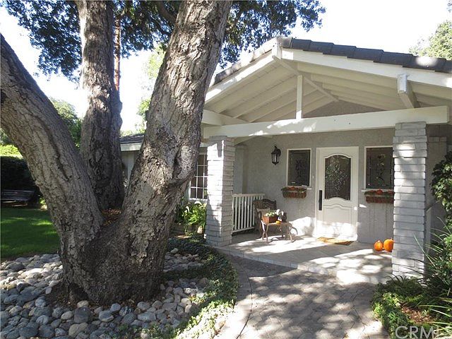 1st image of 1639 Acorn Ln