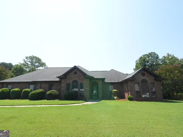 1041 Forest Hills Dr SE, Conyers, GA 30094