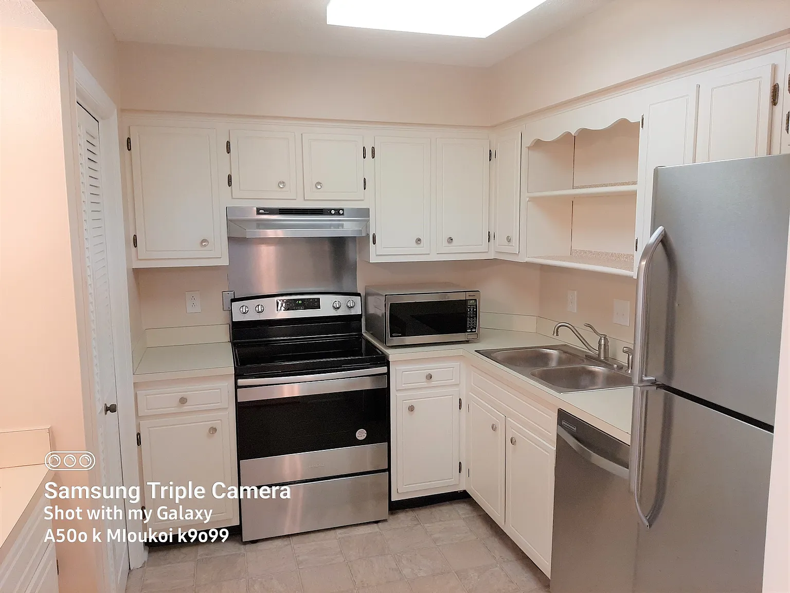 2 bed, 1.5 bath, 1025 sqft, $1,600 — Photo 3