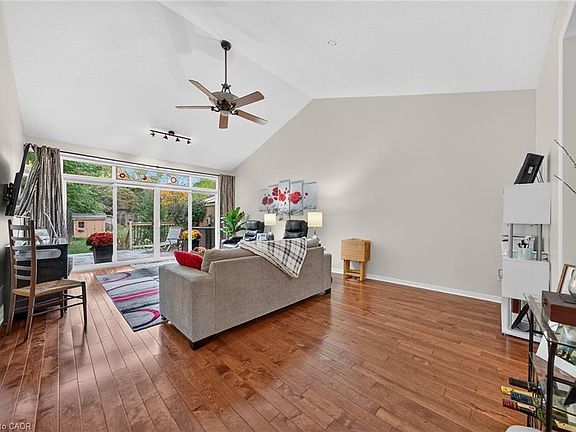 5th image of 165 Doon Mills Dr