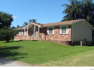 509 S Hawthorne St, Pacific, MO 63069