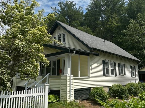 114 Pleasant St