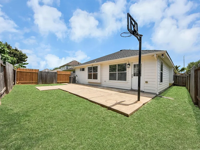 12426 Magnolia Cyn — Photo 32