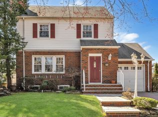 21 Saint Clair Ave, Rutherford, NJ 07070