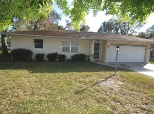 318 Robin Ave, Sebring, FL 33870