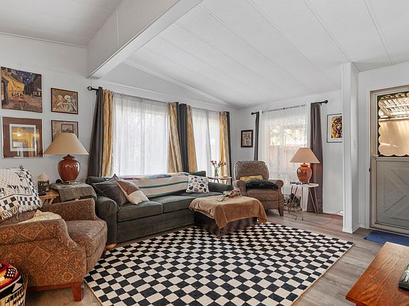 3rd image of 61040 S Queens Dr #58