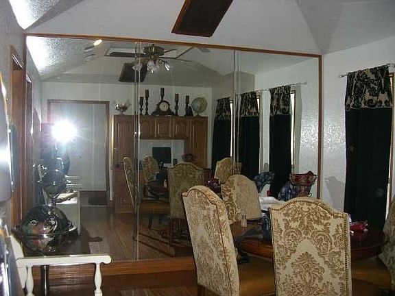 4th image of 1725 Timberlane Dr