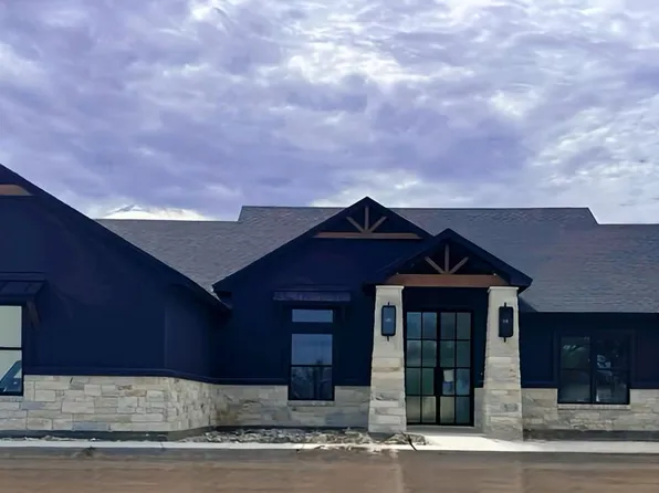 198 Burnet Oaks Drive, Burnet, TX 78611