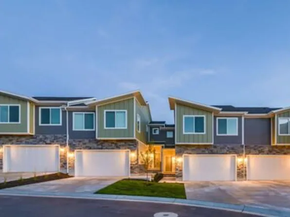 Diamond Ridge Townhomes