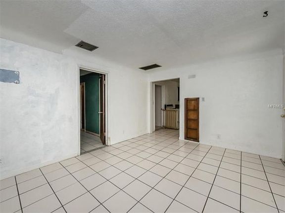4th image of 2127 29th Ave N