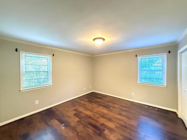 185 Heatherton Way — Photo 12