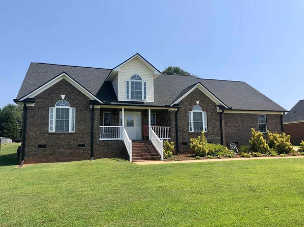 252 Heather Glen Dr, Boiling Springs, SC 29316