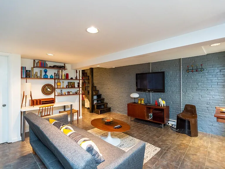 619 P St NW — Photo 34