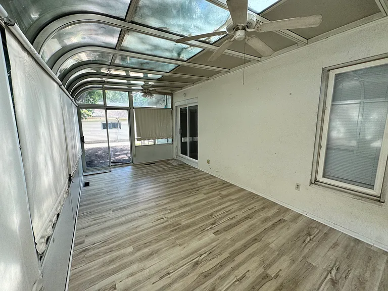 51 E Bradley Ave — Photo 22