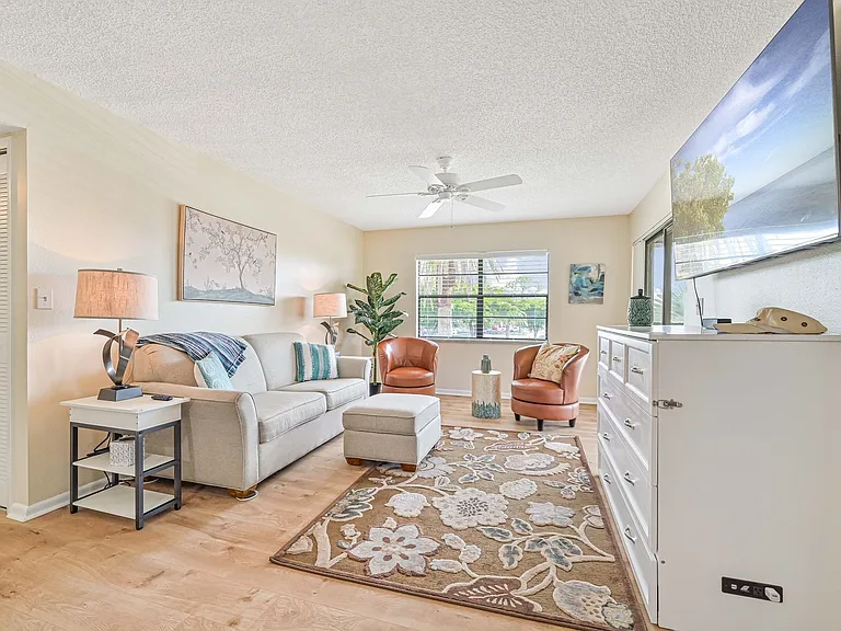 6108 Whiskey Creek Dr #107 — Photo 6